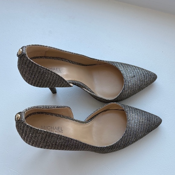 Michael Kors Women's metallic mesh Textured Black and Silver Heels - Picture 4 of 6